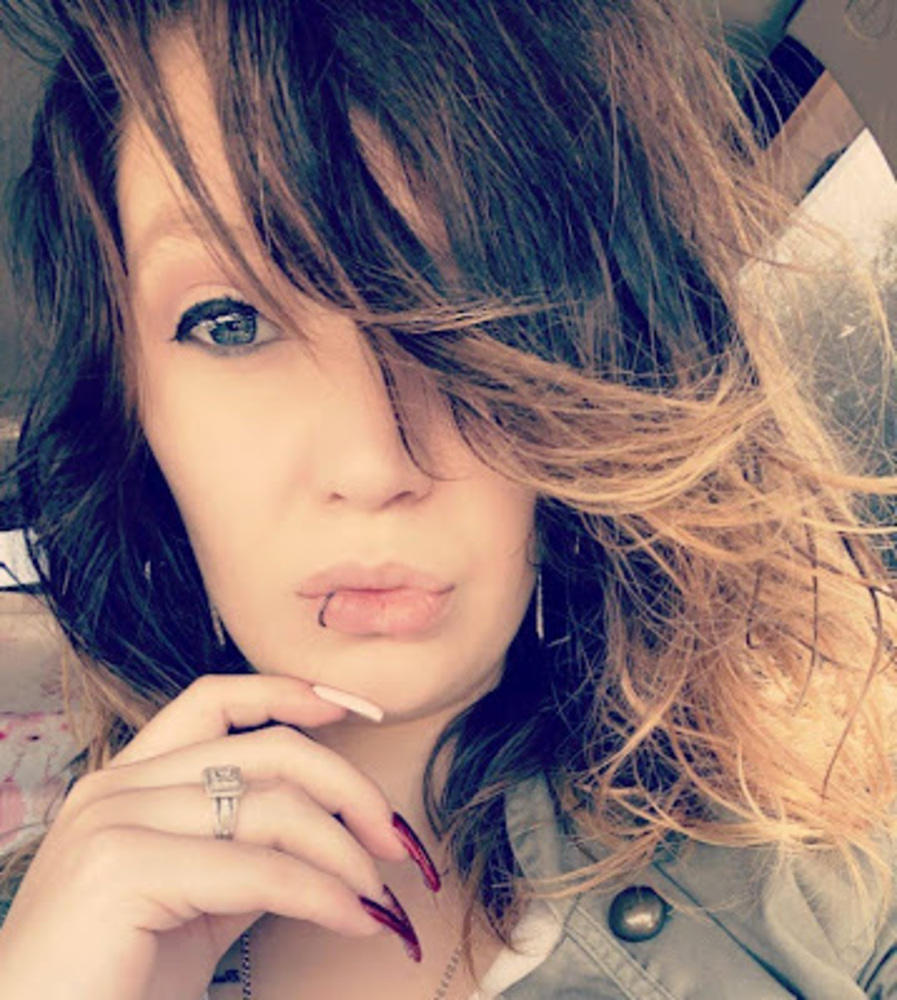 Meet your Posher, Michaela
